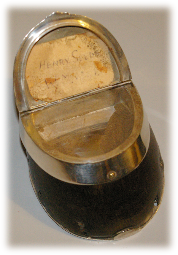 Snuff box 3 open